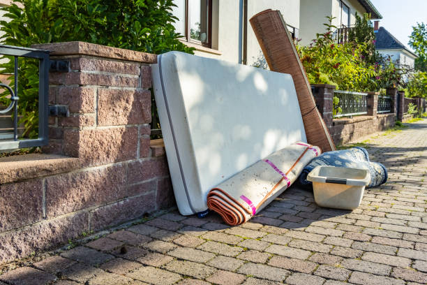 Best Construction Debris Removal  in Tuskegee, AL